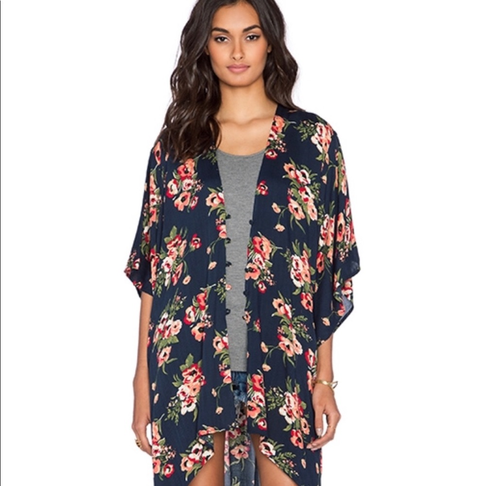 Flynn Skye “Stevie” Kimono